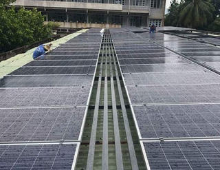 Trường đại học đầu tiên của miền Trung sử dụng điện mặt trời