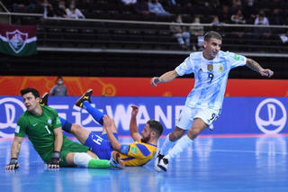 Ghi 2 bàn trong 1 phút, Argentina loại Brazil tại bán kết Futsal World Cup 2021