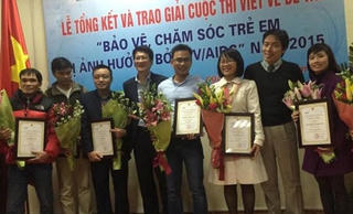 12 tác phẩm báo chí đạt giải về ‘Bảo vệ, chăm sóc trẻ em bị ảnh hưởng bởi HIV/AIDS’ năm 2015