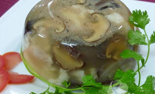 Món thịt nấu đông