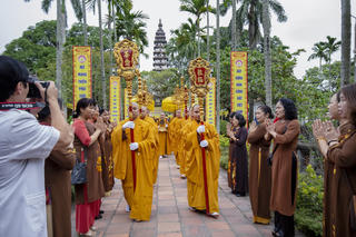 Nhiều hoạt động ý nghĩa tại Lễ cung rước và an vị tượng Phật Hoàng Trần Nhân Tông