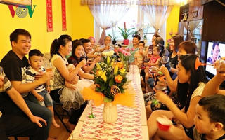 Gìn giữ gia đình truyền thống trong cộng đồng người Việt tại Séc