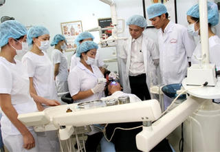 Tiến tới 100% bệnh viện tuyến dưới là bệnh viện vệ tinh của tuyến trên