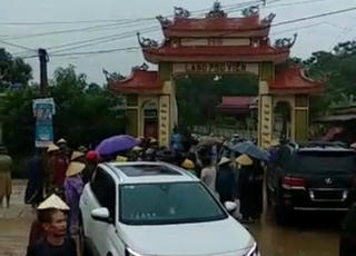 Thanh Hoá: Làm rõ việc hàng chục thanh niên hung hãn đập phá cổng làng
