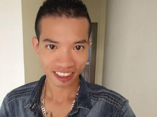 Con trai đâm chết cả cha lẫn mẹ