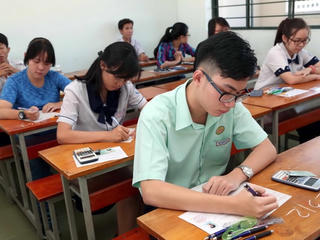 Đổi mới qua thi trắc nghiệm
