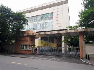 Mang cồn vào lớp đốt, một học sinh nhập viện vì bỏng