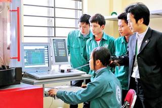 Tăng trưởng lao động ngành dịch vụ