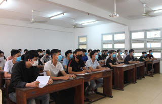 Giảm áp lực tài chính cho sinh viên trong mùa dịch