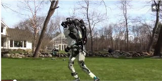 [VIDEO] Robot chạy nhảy hệt như người gây sốt
