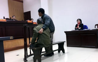 Hà Nội: Tăng án phạt cụ ông U80 hiếp dâm bé gái 4 tuổi