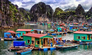 Cấm dùng phao xốp cho công trình nổi ở Hạ Long