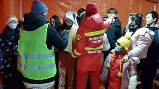 Người Việt tại Ukraine di chuyển sang nước thứ 3: Ở đâu cũng ấm áp nghĩa đồng bào