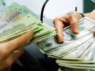 Giá USD tăng mạnh