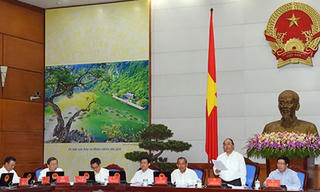 Thủ tướng yêu cầu không tăng giá bán lẻ điện, phí BOT