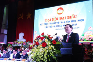 Bà Bố Thị Xuân Linh tái cử Chủ tịch Mặt trận Bình Thuận