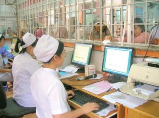 Chủ động tháo gỡ những khó khăn về chính sách Bảo hiểm Y tế