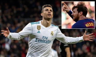 Ronaldo đánh cược sẽ vượt Messi đoạt 'Chiếc giày vàng'