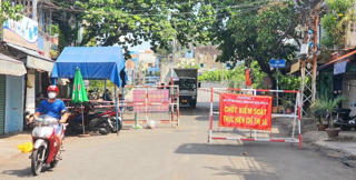 TP Hồ Chí Minh không tái lập chốt nhưng tăng cường kiểm tra người đi đường