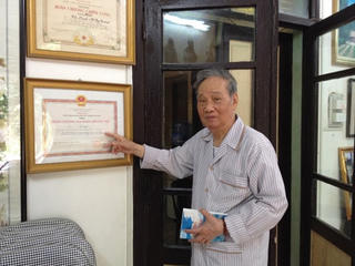 Trọn đời sống với dân