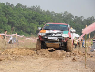 Giải đua xe bán tải địa hình King of Pickup 2018