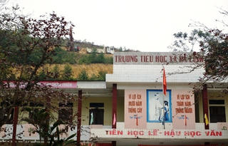 Thanh Hóa: Thi công cao tốc sát trường tiểu học