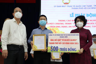 TP.Hồ Chí Minh: Phát động 'tháng cao điểm vì người nghèo'