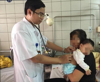 2 bệnh nhi ngộ độc chì cấp do dùng thuốc cam không rõ nguồn gốc