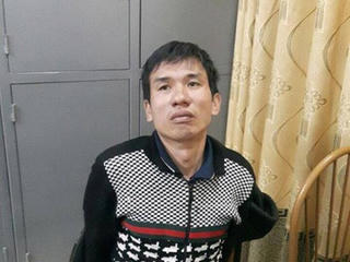 Bắt kẻ chuyên móc túi hành khách