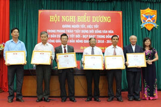 Ủy ban Đoàn kết Công giáo tỉnh Đắk Nông biểu dương gương người tốt, việc tốt
