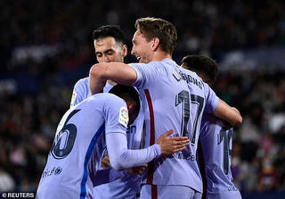 Barcelona vươn lên vị trí thứ hai ở La Liga