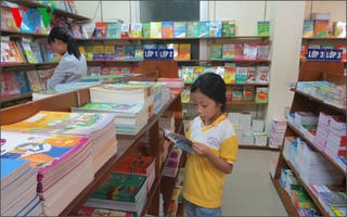 Sách giáo khoa Tiếng Việt thực nghiệm: Có quá sức trẻ?