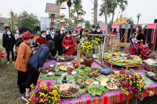 'Rực rỡ sắc màu văn hoá các dân tộc Việt Nam' trong tháng 4
