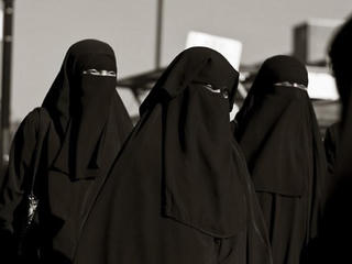 Lực lượng an ninh Iraq bắt giữ nhiều nữ chiến binh IS ở Mosul