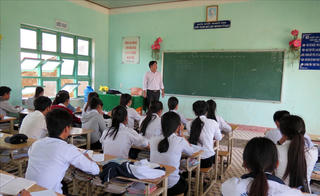 Học sinh vùng động đất tích cực chuẩn bị thi tốt nghiệp