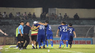 V-League 2017: Kịch tính hay xem kịch?