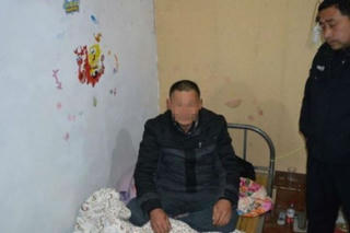 Trộm lấy tiền xong còn đánh chén no nê, ngủ ngon lành ở nhà nạn nhân