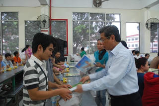 Chăm lo Tết cho công nhân