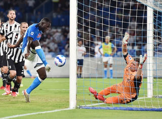 Thua trận thứ 2 liên tiếp thời ‘hậu Ronaldo’, Juventus rơi xuống nhóm ‘cầm đèn đỏ’