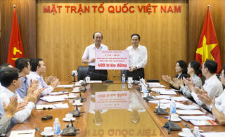 Mặt trận hỗ trợ huyện Mường La 1 tỷ đồng khắc phục thiệt hại mưa lũ