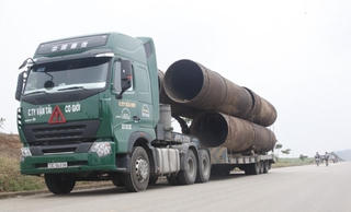 Vụ tài xế bỏ trốn khi  bị xử lý ở Nghệ An: Tiền hậu bất nhất