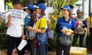 6.000 suất cơm miễn phí mỗi ngày cho thí sinh