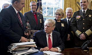 Tranh luận xung quanh lệnh cấm nhập cảnh của ông Trump: Phiên phúc thẩm căng thẳng vì những câu hỏi khó