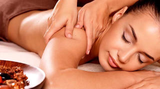 Áp thuế với dịch vụ massage, cắt tóc, gội đầu
