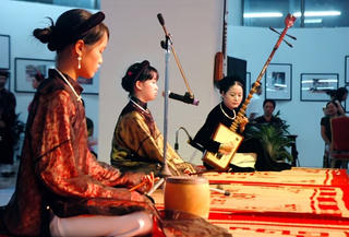 Nghệ nhân tuổi cao liệu có chờ đến lúc phong danh?