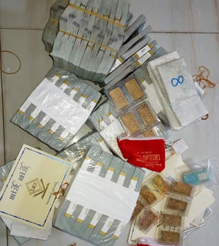 Thu 36 kg vàng, trên 1,2 triệu USD...liên quan đến 'Mười Tường'  