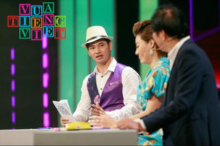 Tham gia thử thách ngôn ngữ trên truyền hình
