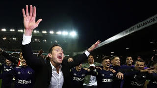 Hạ Leeds, đội bóng của Lampard góp mặt ở 'trận đắt giá nhất thế giới'