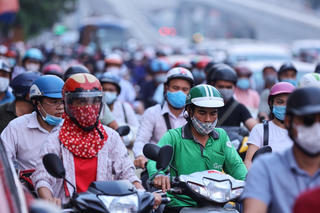 [ẢNH] Ngã Tư Sở vẫn khổ