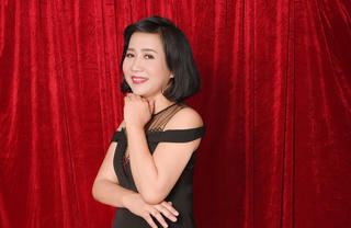 Nhà thơ Chu Thu Hằng: Yêu thương là lẽ sống